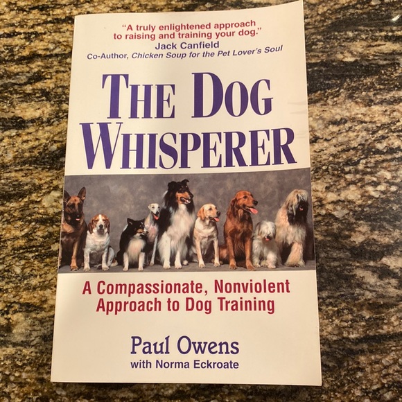Book , The Dog Whisperer, A Compassionate, Nonviolent Approach to Dog Training - Picture 1 of 9